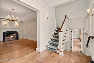 183 E Putnam Avenue #Carriage House, Greenwich, CT 06830 - Photo 4