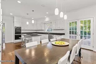 26 Round Hill Rd, Greenwich, CT 06831 - Photo 12