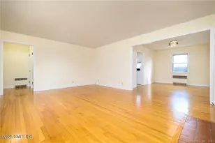 31 Cognewaugh Rd, Greenwich, CT 06807 - Photo 4