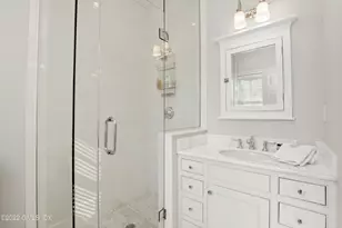 24 Orchard Pl, Greenwich, CT 06830 - Photo 24