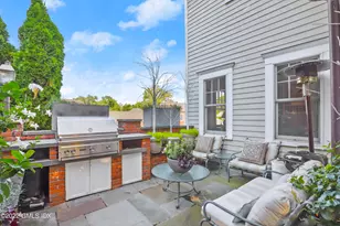 24 Orchard Pl, Greenwich, CT 06830 - Photo 30