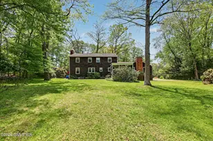 45 Carriage Dr Sout, Stamford, CT 06902 - Photo 4