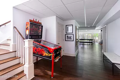 20 Oak Street, Greenwich, CT 06831 - Photo 36