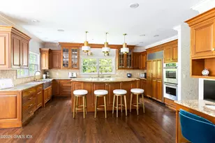 20 Oak St, Greenwich, CT 06831 - Photo 10