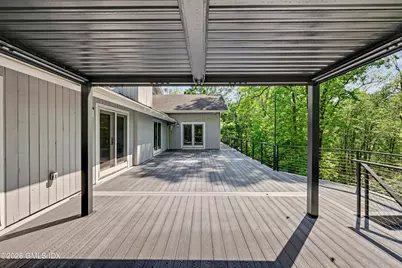 300 Stanwich Road, Greenwich, CT 06830 - Photo 14