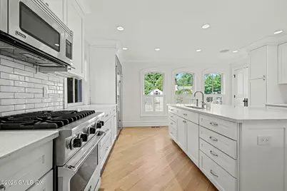 53 Park Avenue, Old Greenwich, CT 06870 - Photo 14