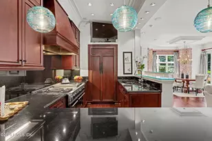 212 Milbank Ave, Greenwich, CT 06830 - Photo 12