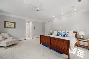 212 Milbank Ave, Greenwich, CT 06830 - Photo 16