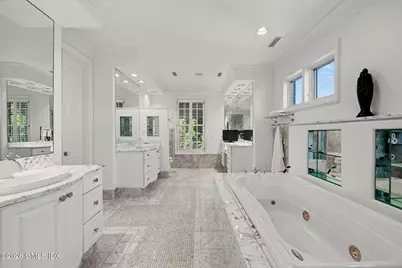 212 Milbank Avenue #South, Greenwich, CT 06830 - Photo 20