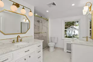 10 MacArthur Dr, Old Greenwich, CT 06870 - Photo 16