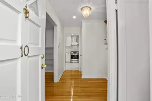 10 MacArthur Dr, Old Greenwich, CT 06870 - Photo 2