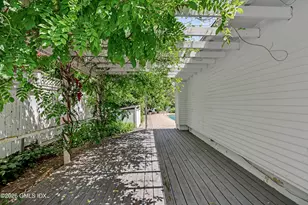 97 Riverside Ave, Greenwich, CT 06878 - Photo 34