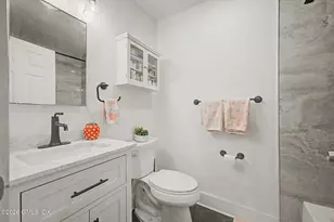 131 Washington St, Norwalk, CT 06854 - Photo 8