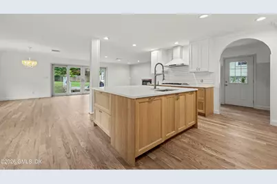 107 Havemeyer Place, Greenwich, CT 06830 - Photo 4