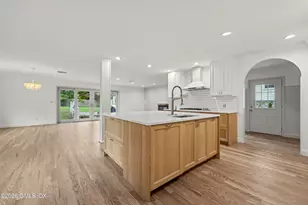 107 Havemeyer Pl, Greenwich, CT 06830 - Photo 4