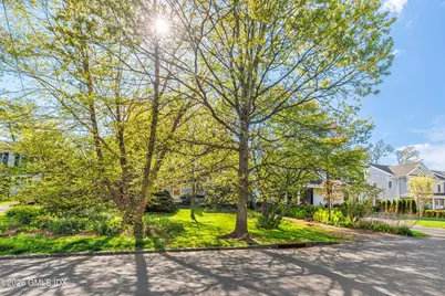 27 Park Avenue, Old Greenwich, CT 06870 - Photo 4