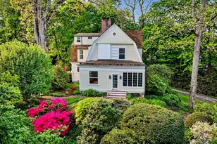 46 Hillside Dr, Greenwich, CT 06830 - Photo 2