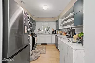 37 Prospect St, Greenwich, CT 06830 - Photo 4