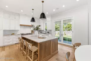 11 Hearthstone Dr, Greenwich, CT 06878 - Photo 6