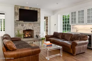 31 Sawmill Ln, Greenwich, CT 06830 - Photo 12