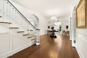31 Sawmill Ln, Greenwich, CT 06830 - Photo 4