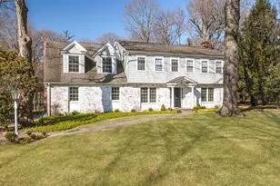 12 Norton Ln, Old Greenwich, CT 06870 - Photo 2