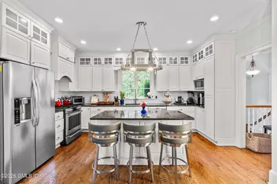 8 Highview Avenue, Old Greenwich, CT 06870 - Photo 12
