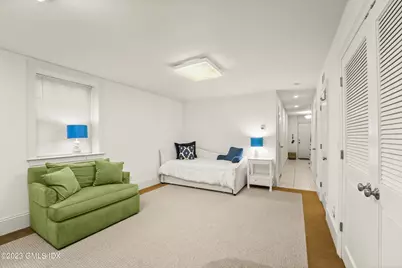 26 Edgewood Avenue #1, Greenwich, CT 06830 - Photo 4