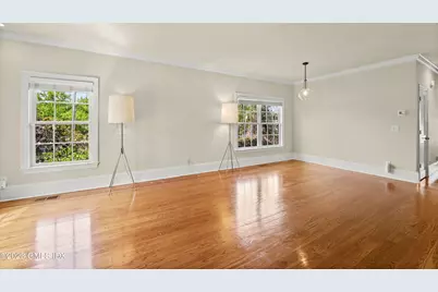 26 Edgewood Avenue #1, Greenwich, CT 06830 - Photo 10