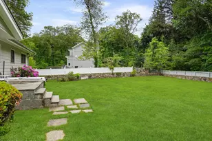 330 Cognewaugh Rd, Greenwich, CT 06807 - Photo 20