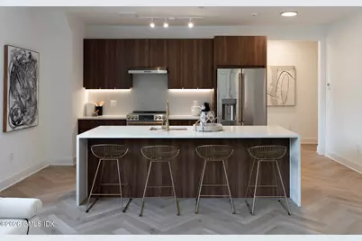 100 E Putnam Avenue #301, Greenwich, CT 06807 - Photo 4
