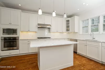 146 E Elm Street #B, Greenwich, CT 06830 - Photo 4