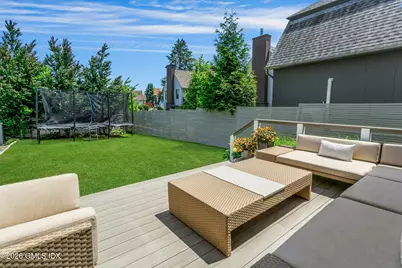 189 Connecticut Avenue, Greenwich, CT 06830 - Photo 4