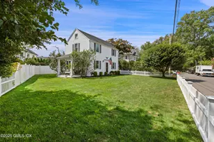 51 Benjamin St, Old Greenwich, CT 06870 - Photo 2