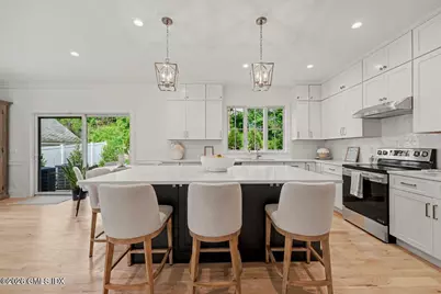 195 S Water Street #South, Greenwich, CT 06830 - Photo 2