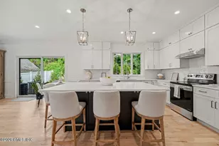 195 S Water St, Greenwich, CT 06830 - Photo 2