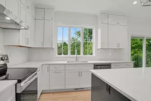 195 S Water St, Greenwich, CT 06830 - Photo 10
