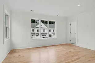 195 S Water St, Greenwich, CT 06830 - Photo 12
