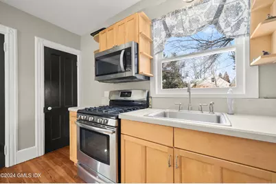 238 Weaver Street, Greenwich, CT 06831 - Photo 22