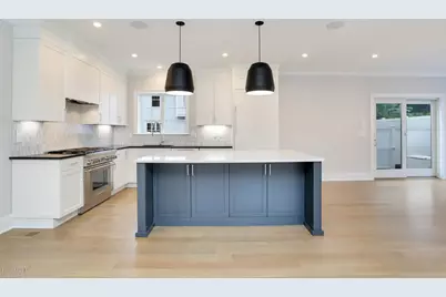257 Bruce Park Avenue #B, Greenwich, CT 06830 - Photo 6