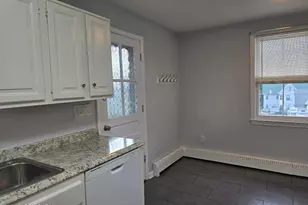 144 Pine St, Greenwich, CT 06830 - Photo 2