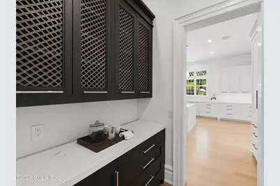 7 Loch Lane, Greenwich, CT 06830 - Photo 8