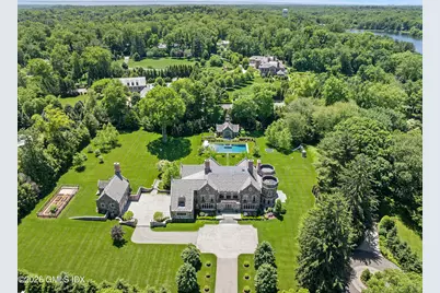 7 Loch Lane, Greenwich, CT 06830 - Photo 2