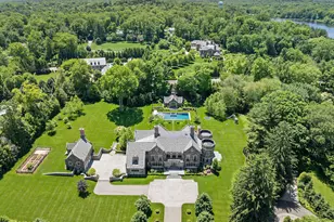 7 Loch Ln, Greenwich, CT 06830 - Photo 2