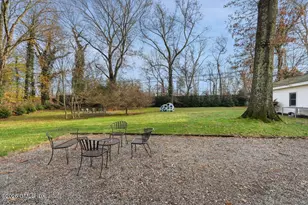 17 Circle Dr, Greenwich, CT 06830 - Photo 22