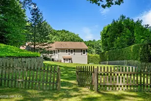 53 Hunt Terrace, Greenwich, CT 06831 - Photo 8