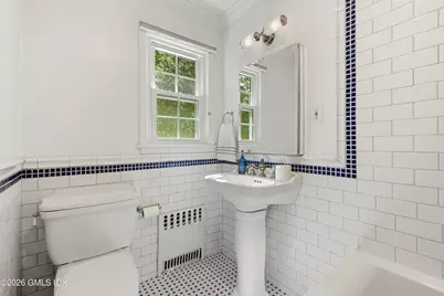 53 Hunt Terrace, Greenwich, CT 06831 - Photo 18