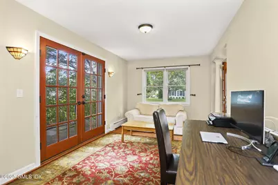 6 Halsey Drive, Old Greenwich, CT 06870 - Photo 4