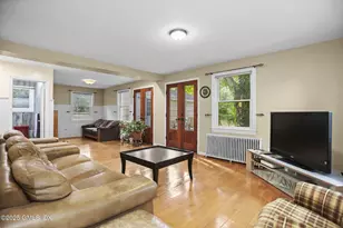 6 Halsey Dr, Old Greenwich, CT 06870 - Photo 12