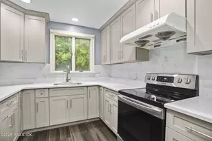 6 Halsey Dr, Old Greenwich, CT 06870 - Photo 8